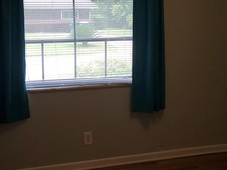 4940 Brighton Dr — Photo 7
