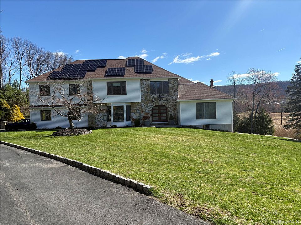 1st image of 32 Pearce Drive