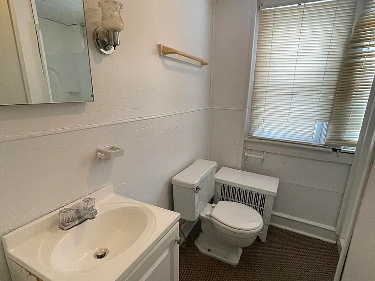753 N Main Ave #3 — Photo 3