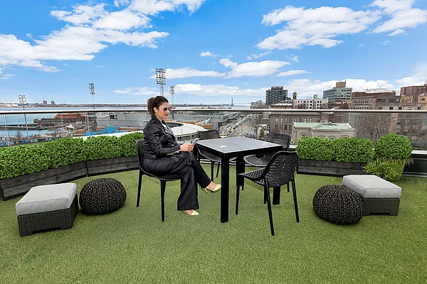 Rented by Compass | media 5