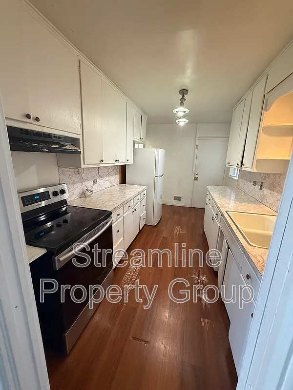 2 bed, 1.0 bath, 1000 sqft, $1,400 — Photo 3