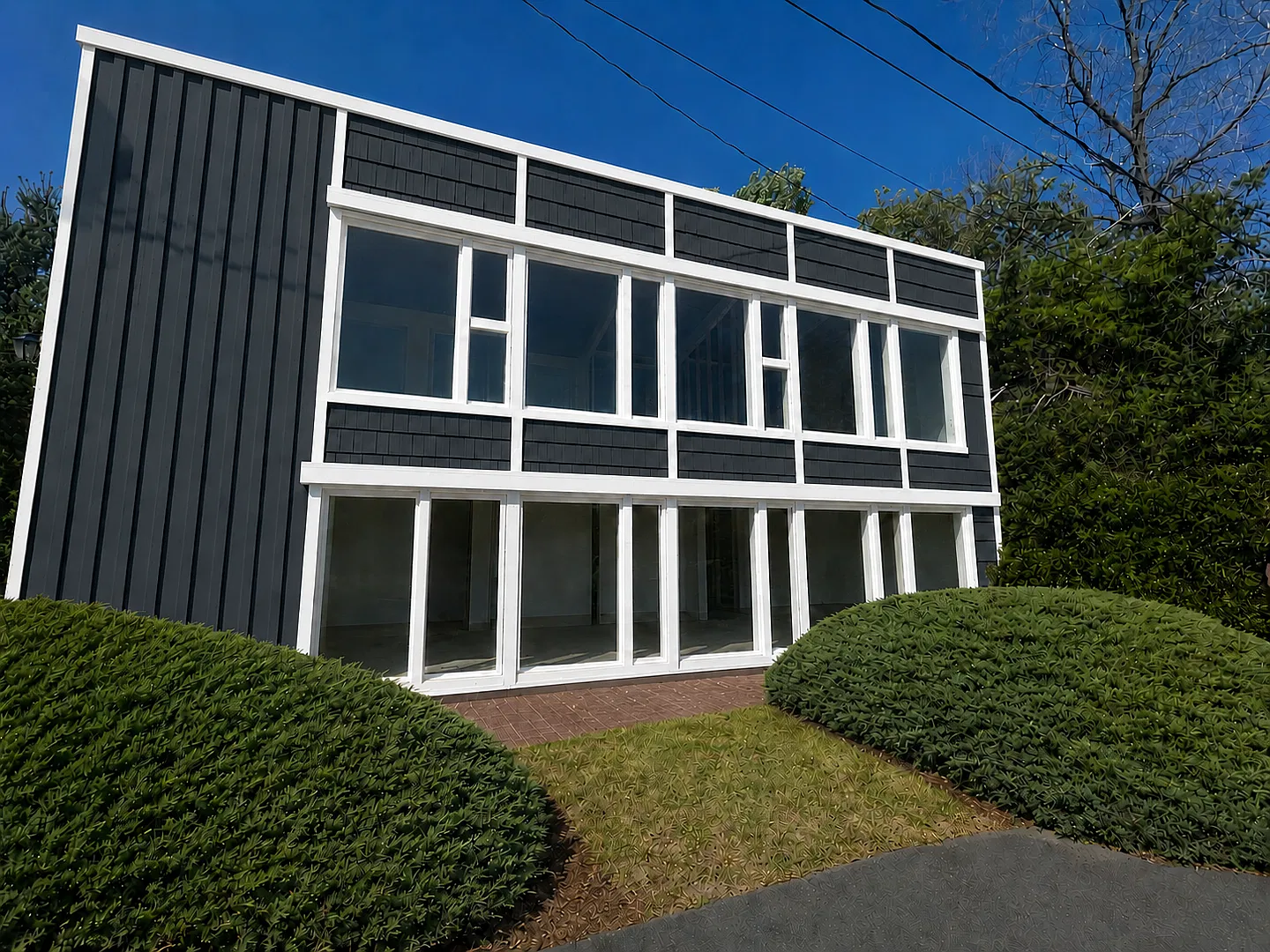 Six Bedroom House Near Campus! — Photo 2