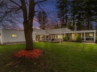 2950 Holland Dr, Auburn, NY 13021