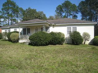 122 Lake St NE, Pelham, GA 31779