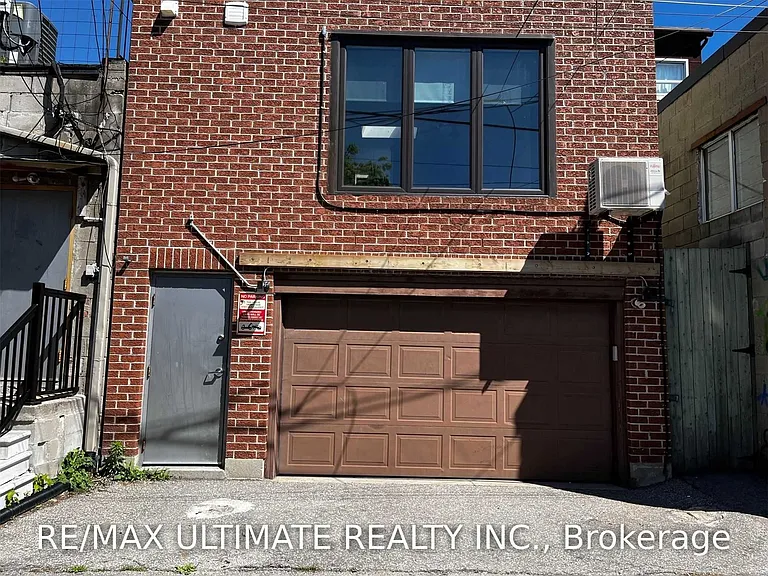 1065B Saint Clair Ave W — Photo 35