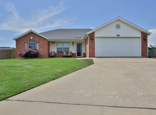 451 Patty Ln, Centerton, AR 72719