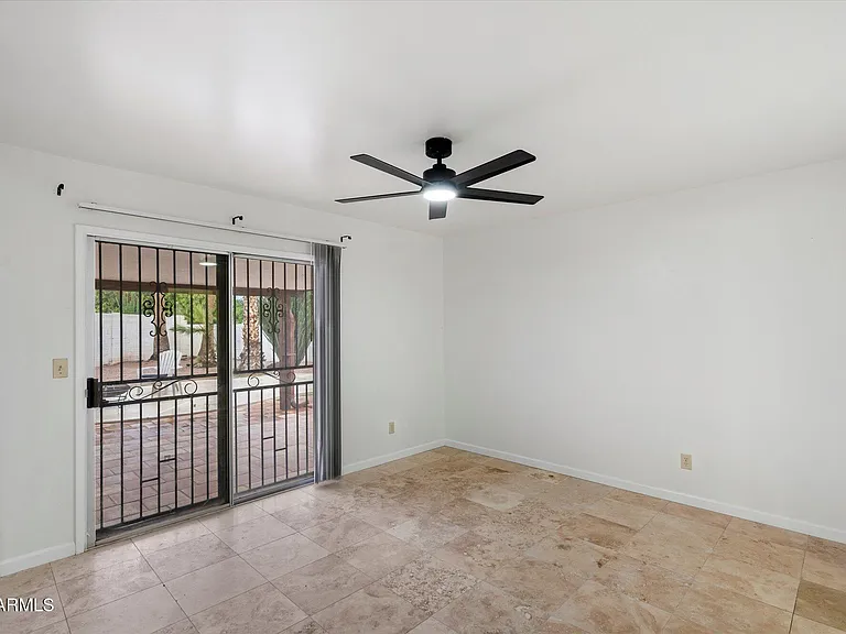 5520 N 77th Pl — Photo 14