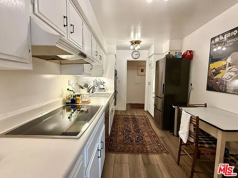 637 Wilcox Ave #2D — Photo 12