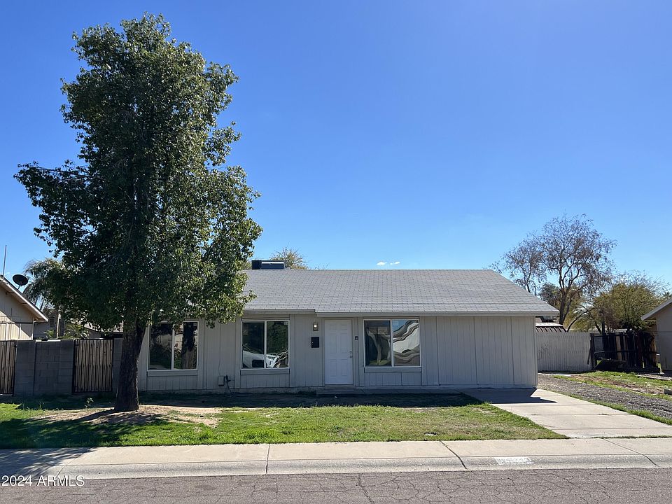 1st image of 2743 E BLUEFIELD Avenue