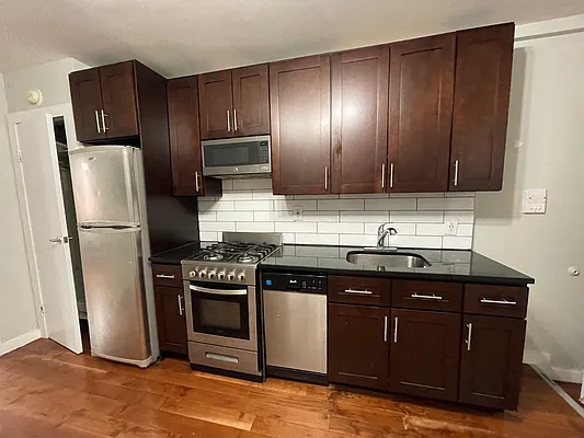 Rented by Heritage Realty LLC | media 8