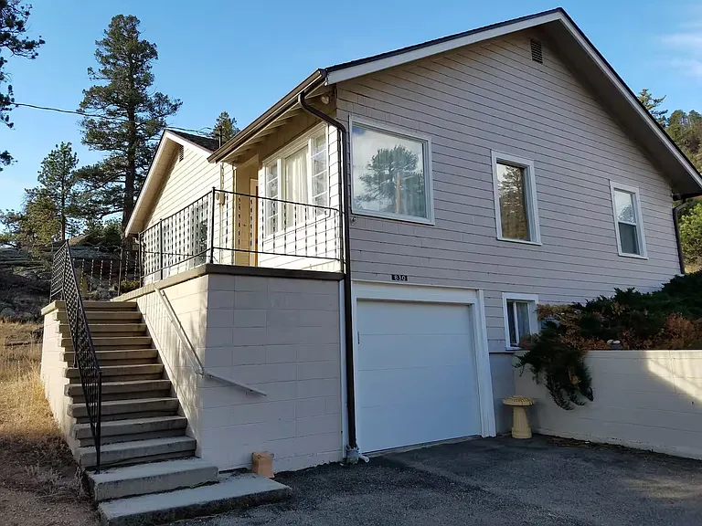Single-car garage but plenty of driveway space for additional parking