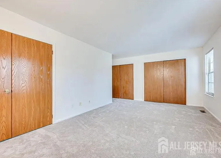 404 Maplecrest Rd — Photo 6