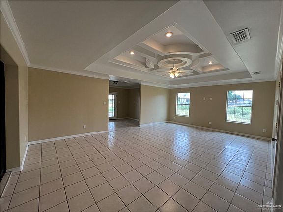 4th image of 5007 Oleander Dr