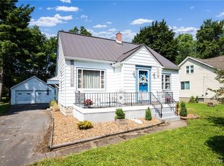 156 Borden Rd, Depew, NY 14043