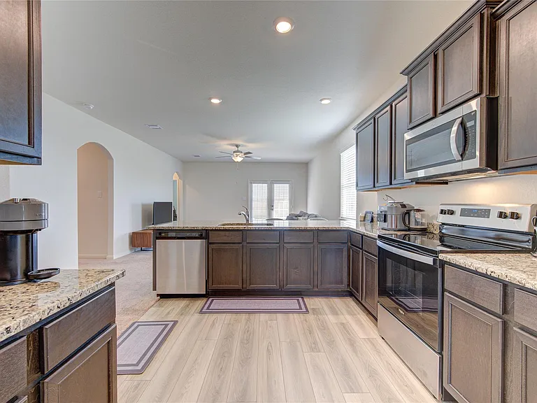 10702 Millet Ct — Photo 15