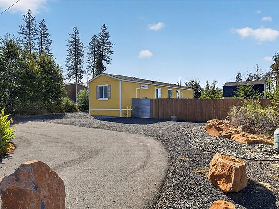 3rd image of 1274 Deer Ln