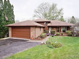 6010 Woodward Ave, Downers Grove, IL 60516