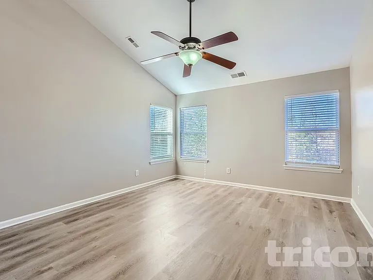 3101 Less Traveled Trl — Photo 14