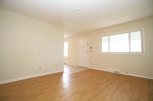 3652 Dixie Dr — Photo 3