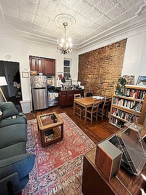 1st image of 493 12th St APT 1B