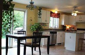 Eat in Area of Kitchen