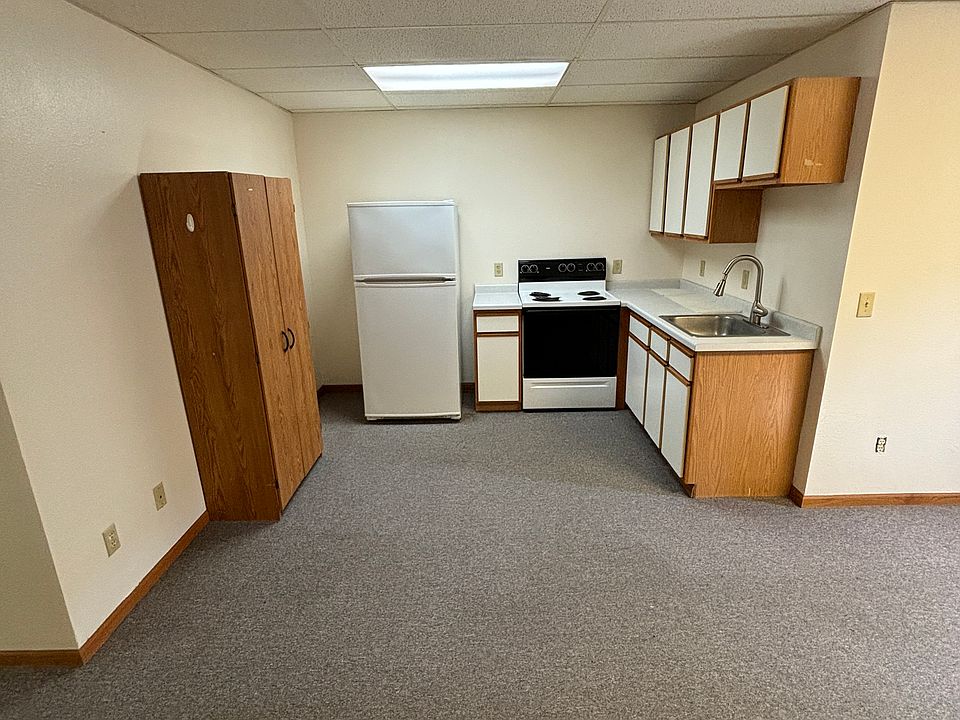 1st image of 109 Park St #3