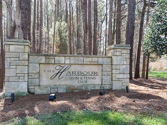4th image of 121 Ivy Hollow Ln