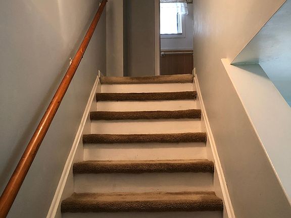 3rd image of 29046 Tessmer Ct
