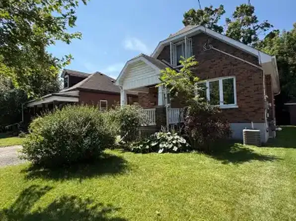 225 Mark St #1A, Peterborough, ON K9H 1V1