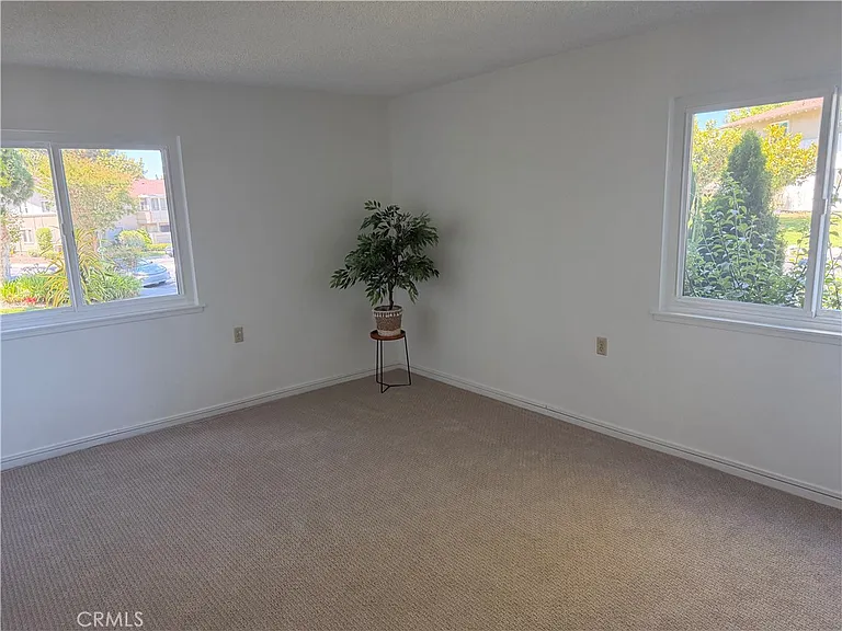 363 Avenida Castilla #A — Photo 6