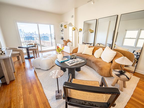 4th image of 414 Gregory Ave APT 1
