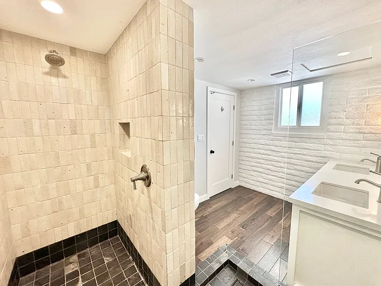 31428 Old River Rd — Photo 30