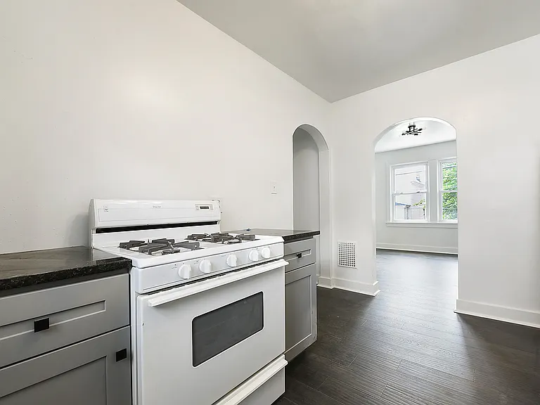 708 E 13th Ave #3 — Photo 11