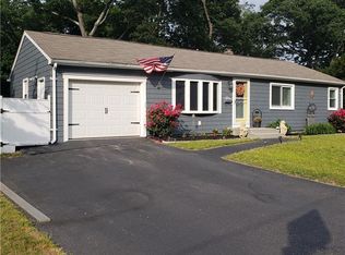 58 Littlefield Rd, Warwick, RI 02818