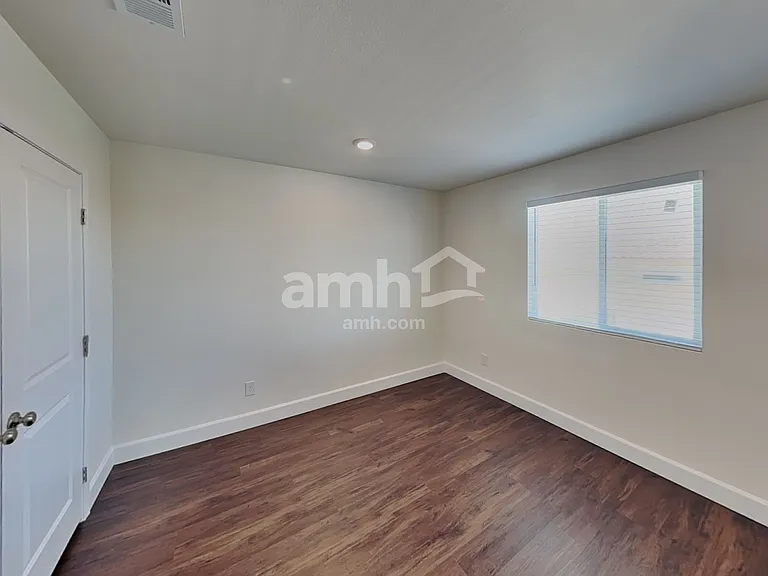 4753 Tire Swing St — Photo 17