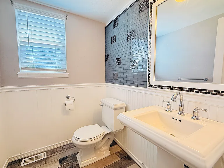 3940 W Union Ave — Photo 10
