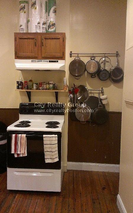 2nd image of 858 Huntington Ave APT 2C