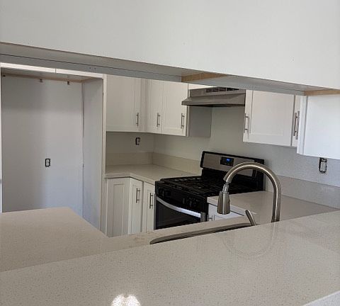 2nd image of 240 W Santa Cruz St #101