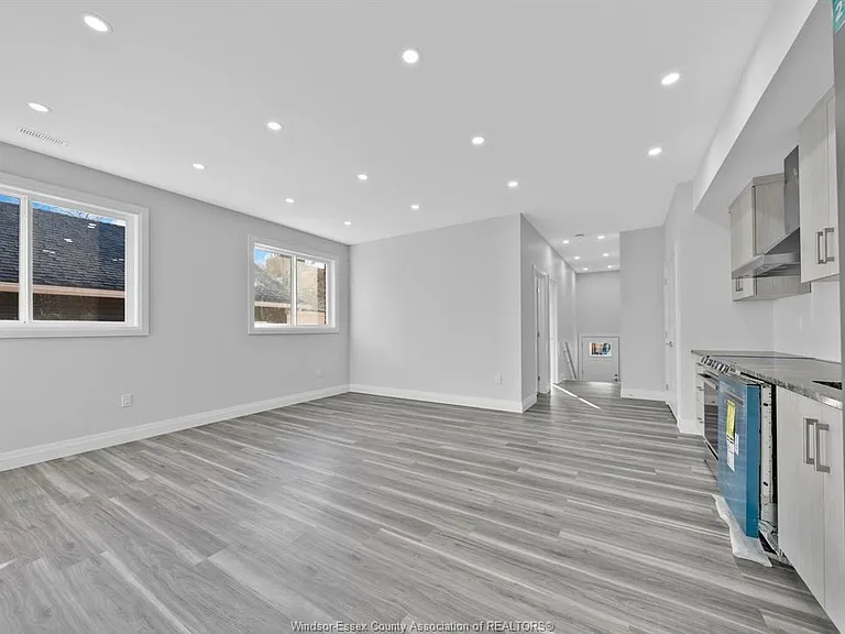 3549 Peter St #4 — Photo 11
