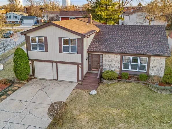 2018 Audubon Dr, Glendale Heights, IL 60139