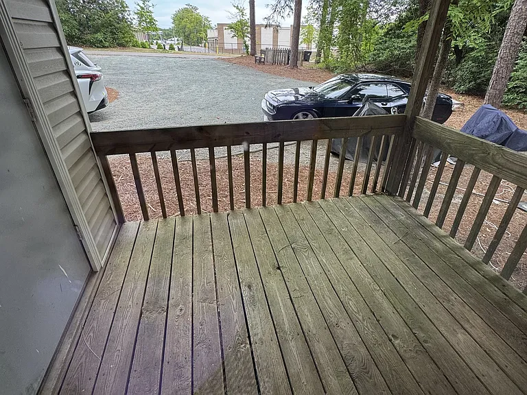 220 Shaw Ave #1 — Photo 5