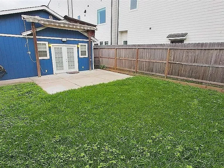 5912 Petty St — Photo 3