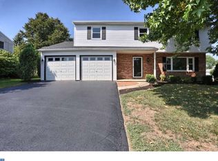 816 Broadcasting Rd, Reading, PA 19610