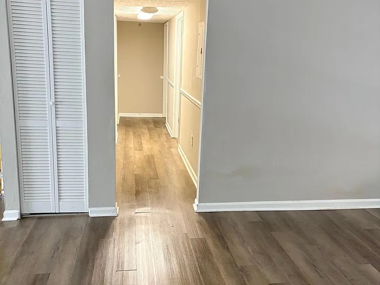 3193 Abbeywood Dr — Photo 8