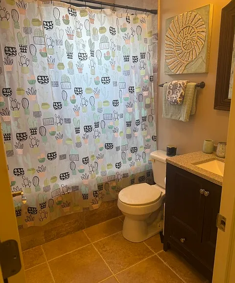 1367 E 64th St #2 — Photo 8