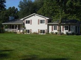 5460 Conway Rd, Chelsea, MI 48118