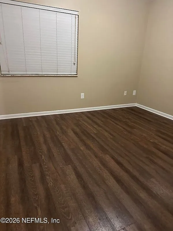 2 bed, 1.0 bath, 1350 sqft, $1,550 — Photo 3