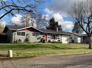 1163 Custom Way, Springfield, OR 97477
