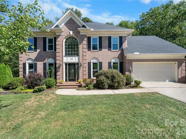 925 38th Ave NE, Ave, NC 28601