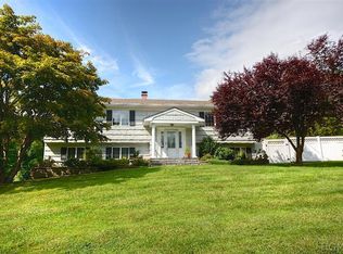 8 Little Bear Dr, Yorktown Heights, NY 10598